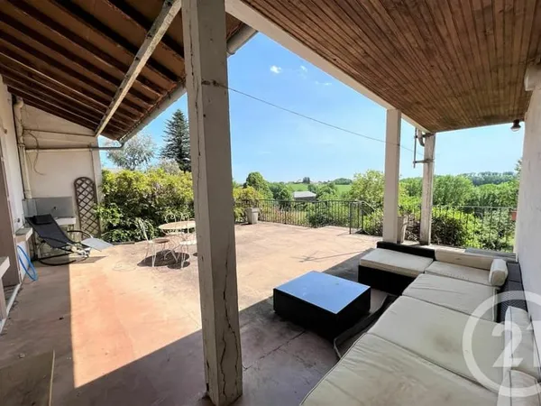Maison 13 pièces 341 m²