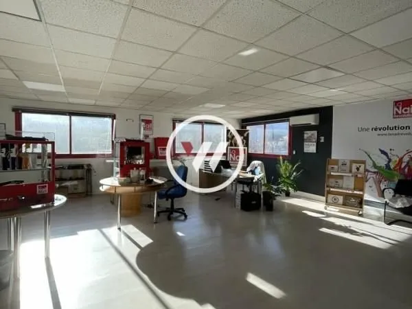 Bureaux 170 m²