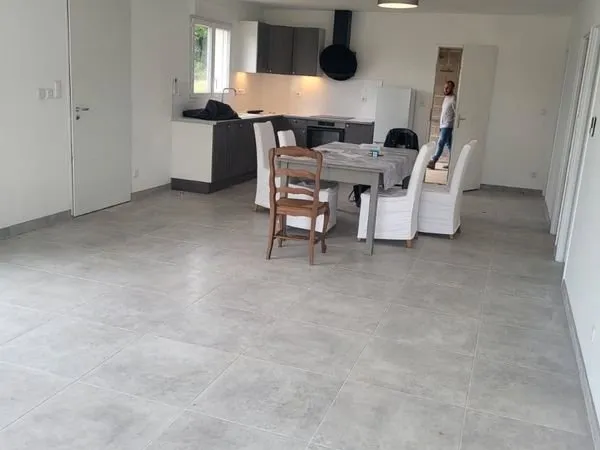 Maison neuve jardin garage