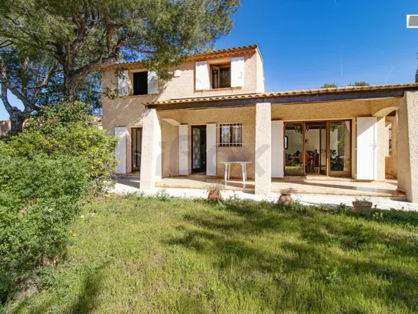 SIX FOURS LES PLAGES Maison