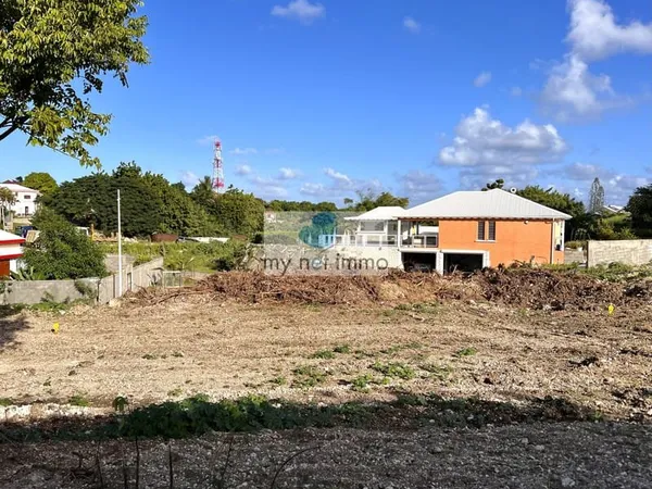 TERRAIN 522m2 SAINT FRANCOIS - SECTEUR DESVARIEUX