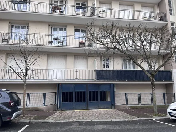 Parking 13 m²