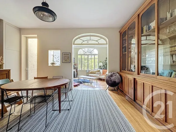 Maison 6 pièces 176 m²