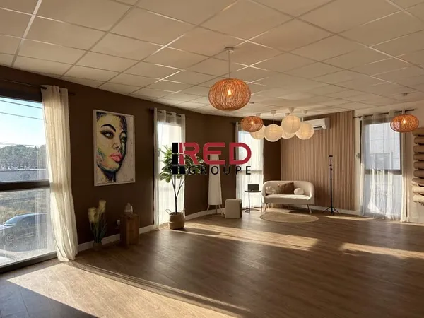 Bureaux 75 m²