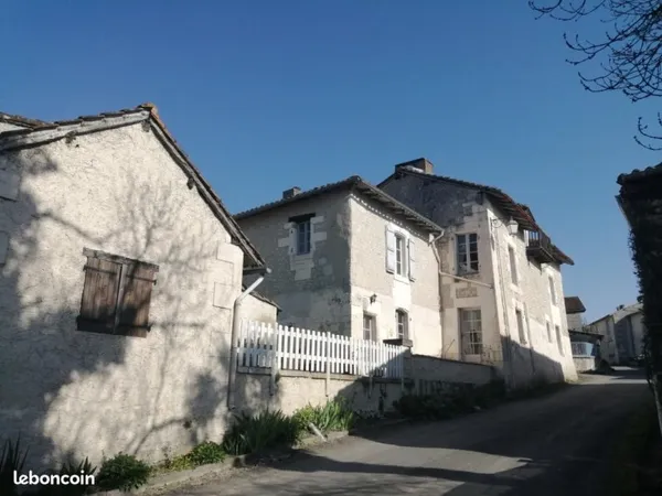 Maison 10 pièces 250 m²