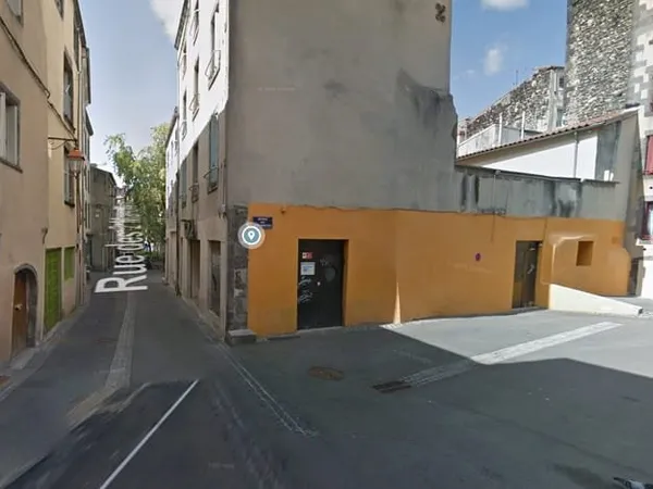 LOCAL 580 M2 Clermont-Ferrand / plateau centrale