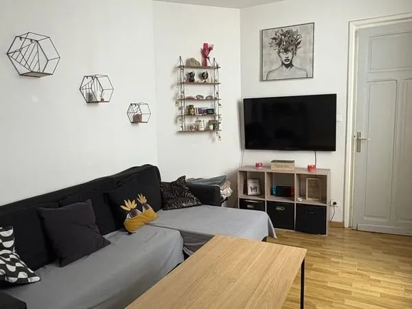 Appartement F3 lumineux 49 m² - Disponible 15 mars - Centre-ville à pied - Proche Gare