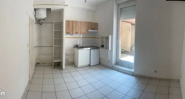 Studio très lumineux