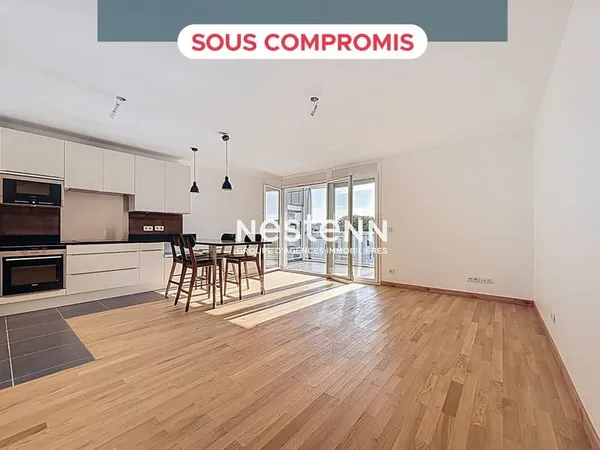 ISSY LES MOULINEAUX - FORT D'ISSY - Vente appartement 3 pièces traversant de 68,01 m² avec une terra