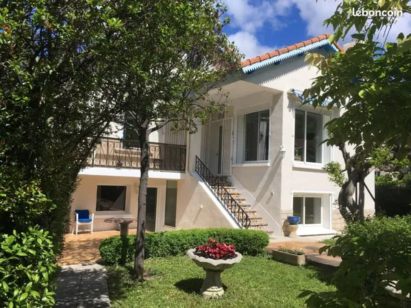 VILLA L´OASIS EN DRÔME PROVENCALE, 20 km de Vaison-la-Romaine, 35 km du Mont Ventoux, 70 km d´Avigno