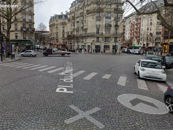 Boutique 543 m² PARIS