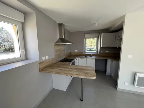 Superbe T2 en rez-de-jardin 57 m2 LA BOISSONNADE