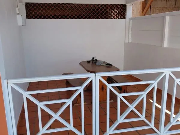 Bas de villa 2 chambres non meublé