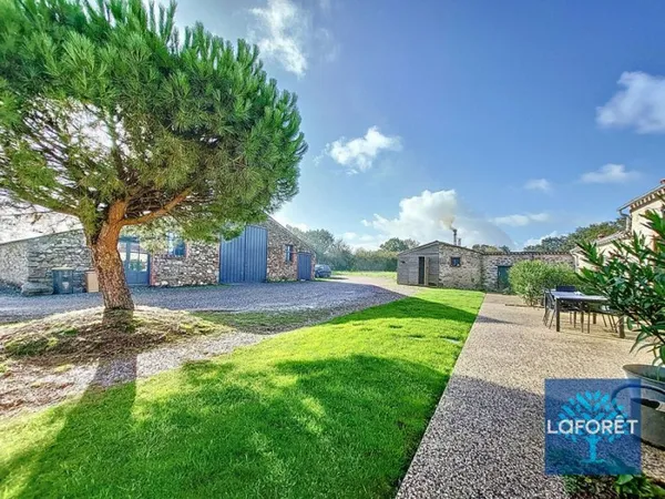Maison 8 pièces 180 m²