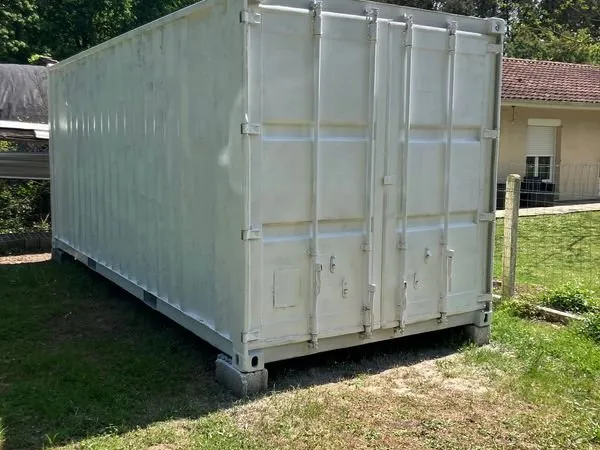 Location Box container garde meuble sur terrain sécurisé