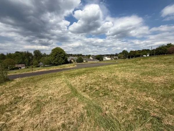 Terrain 676 m²
