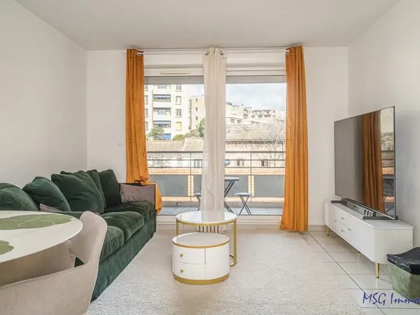 T3 VENDU AVEC LOCATAIRES EN PLACE RECENT PATIO ST JUST BALCO
