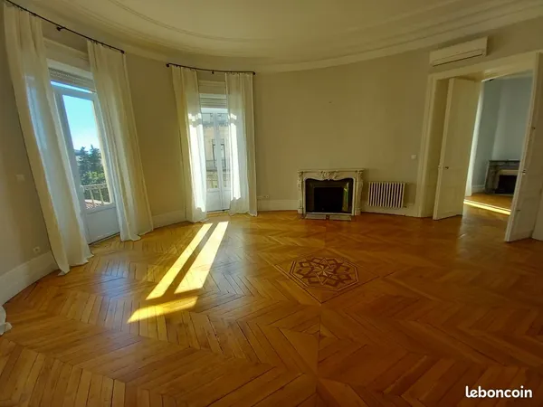 Maison 6 pièces 181 m²