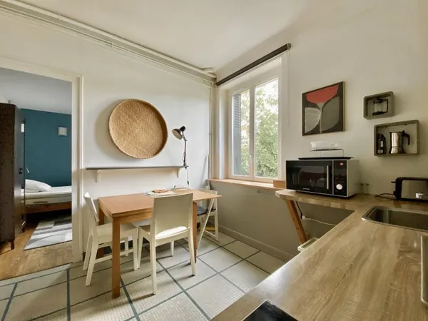 T2 meublé indépendant - 25m² - Rez-de-chaussée - Nantes-zola-Durantiere