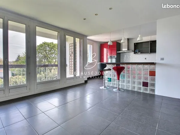 Appartement 4 pièces 77 m²