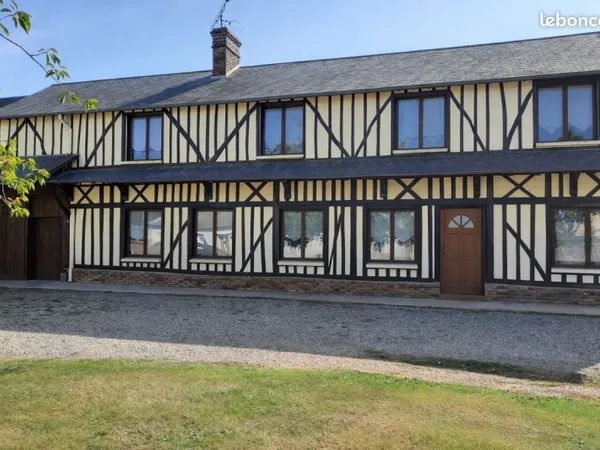 À vendre, magnifique longère rénovée de 240 m² habitables à Romescamps (60220), dans un environnemen