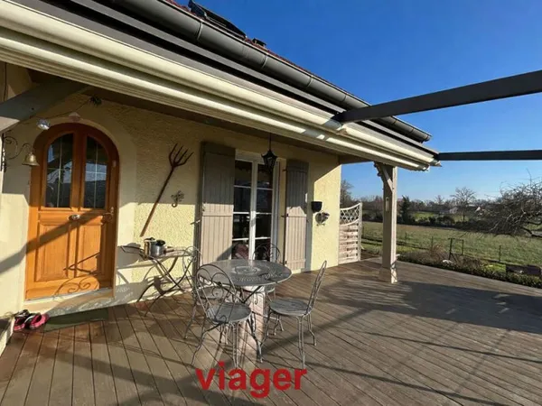 RAVISSANTE MAISON EN VIAGER 7 PIECES 134 m²