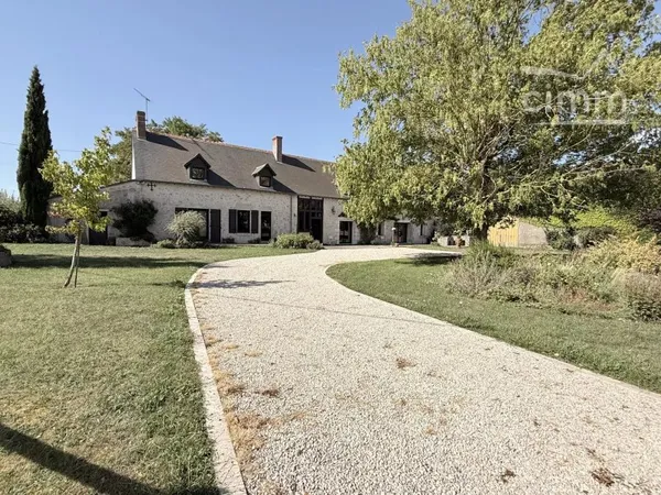Coup de cœur à la campagne : grande longère 6 chambres, 2 salons, granges et parc arboré