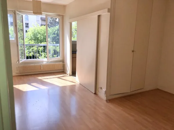 Loue studio 34m² , Paris 14ème