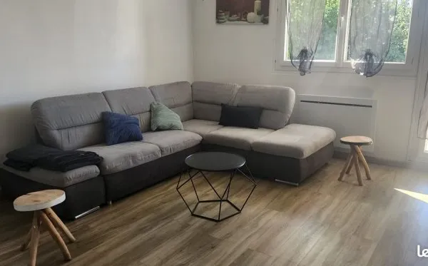 📍 Villefontaine (38090) - Appartement meublé 4 pièces - 82 m² - 1 100 CC