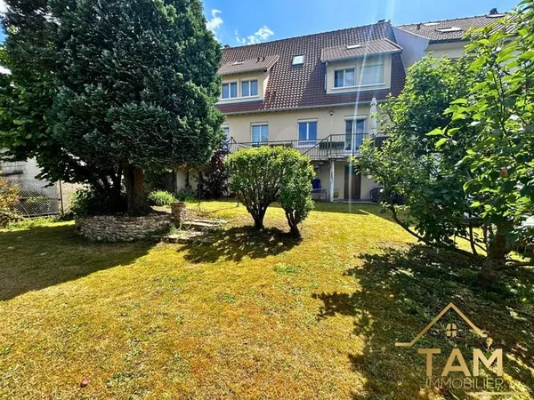 Maison 10 pièces 186 m²