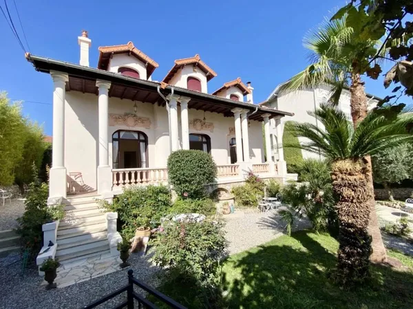 Hôtel particulier 7 pièces 275 m²