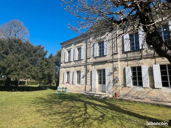 NOUVELLE AQUITAINE ENTRE-DEUX MERS GIRONDE Propriété 19° rénovée 6 chambres Parc Dépendances Proche 