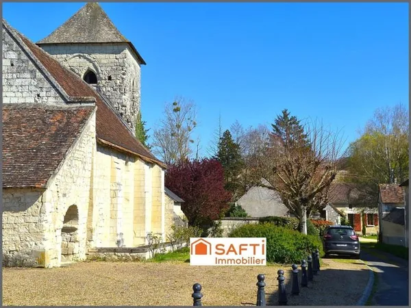 ANCIEN MOULIN : 1/2ha +2 maisons +longères +parc & rivière