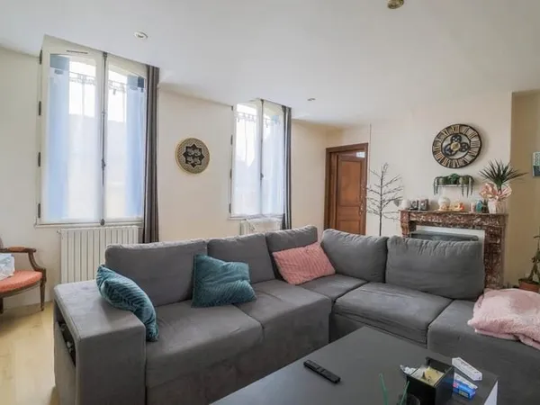 Ensemble immobilier rentable à Passel