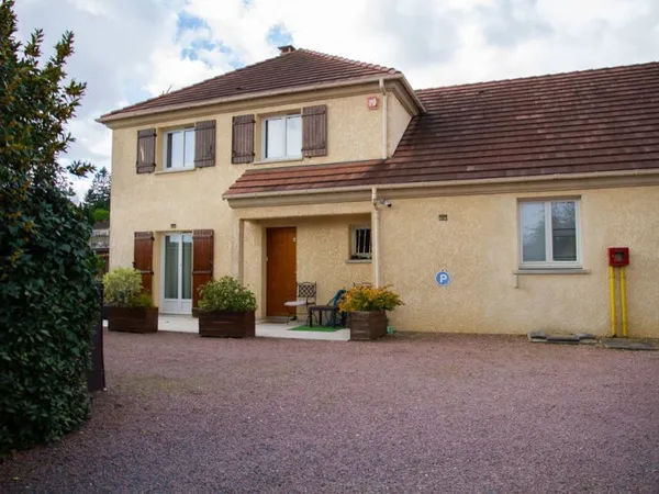 RARE SUR LE SECTEUR : MAISON + LOCAL PROFESSIONNEL 175 m2 ABLON-SUR-SEINE