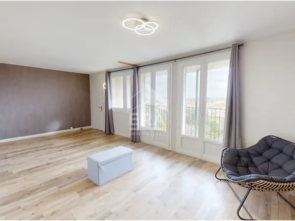 Appartement Bourges 3 pièce(s) 75.5 m2