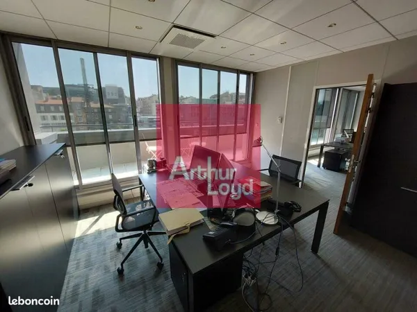 BUREAUX 268 m² CLERMONT-FERRAND