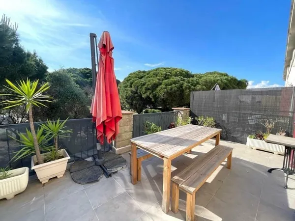 Centre-ville - Appartement rénové avec terrasse de 20m²