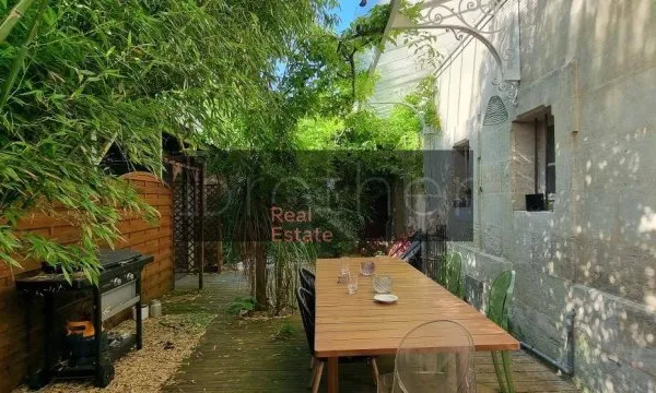 Bureaux 180 m²