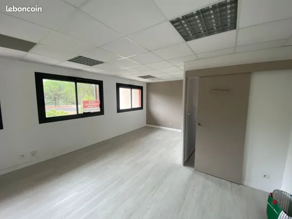 Bureau à Louer 33m2