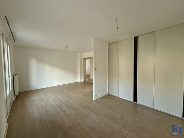 ? Appartement T4 lumineux - Grenoble (Capuche) ?