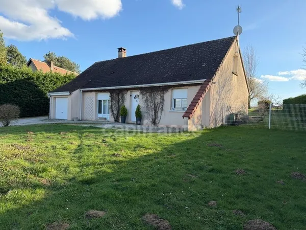 Maison à vendre 6 pièces Charbuy (89) de 129 m2 avec 4 chambres Garage Terrain de 2300 m2