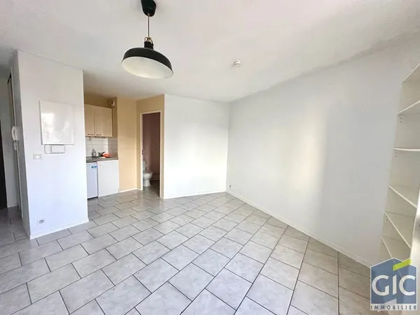 A LOUER APPARTEMENT 1 PP PROCHE CAMPUS 1 ET 2