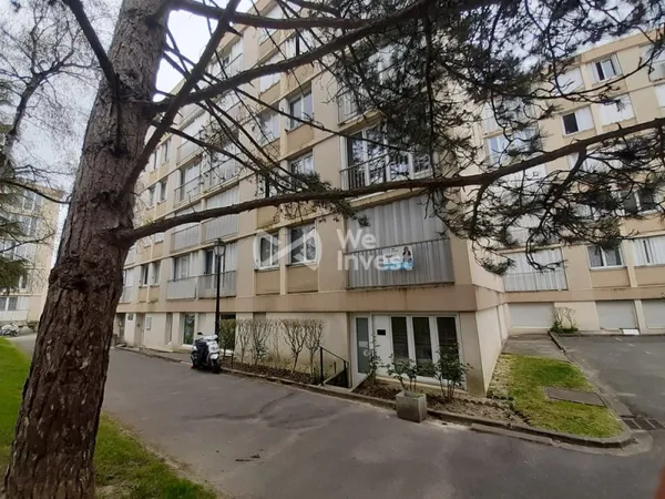 STUDIO 30m2 AVEC PARKING - RESIDENCE DES CHENES