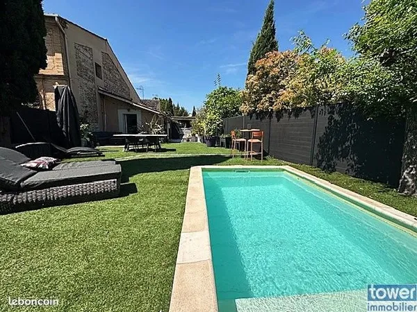 Maison 5 pièces 198 m²