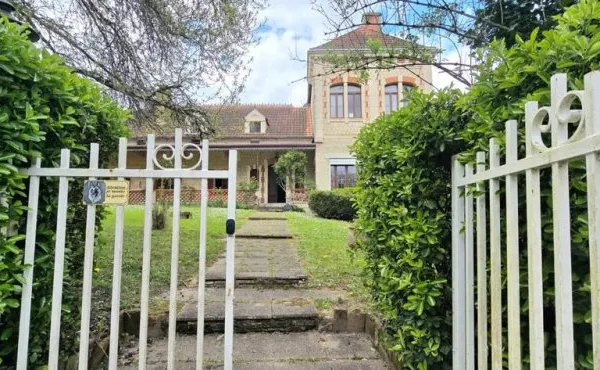 Maison de luxe 17 pièces 470 m²