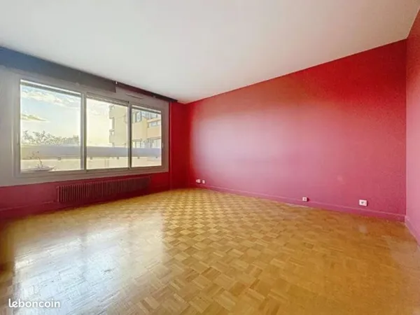 Studio meublé 30 m² - rénové à neuf - vue dégagée - Quartier Jeanne d'Arc / Quai du Havre