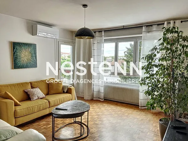 Appartement 4 Pièces en dernier étage avec ascenseur Balcon Cave et Parking aux Glycines - 69500 BRO