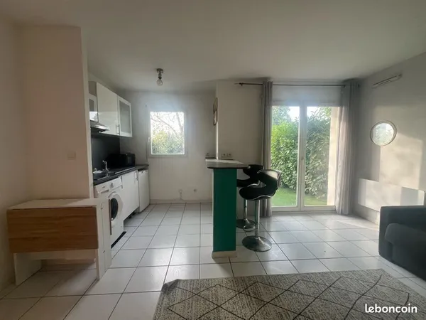 Studio avec jardin à louer