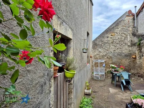 Immeuble de rapport 115 m²